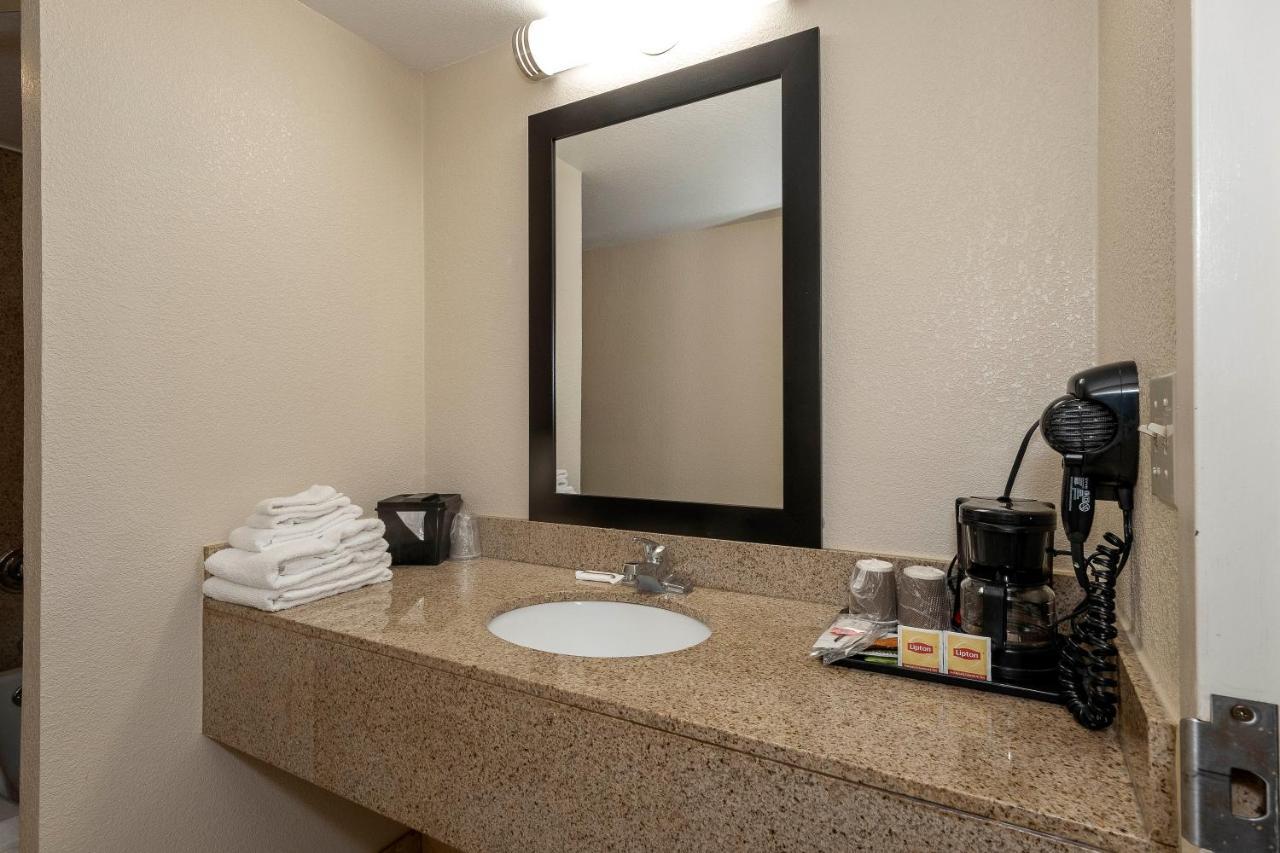 Red Roof Inn Bordentown - Mcguire Afb المظهر الخارجي الصورة